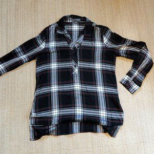 Loose-fitting plaid shirt by Alexander Jordan. Medium. Black, grey, red, green